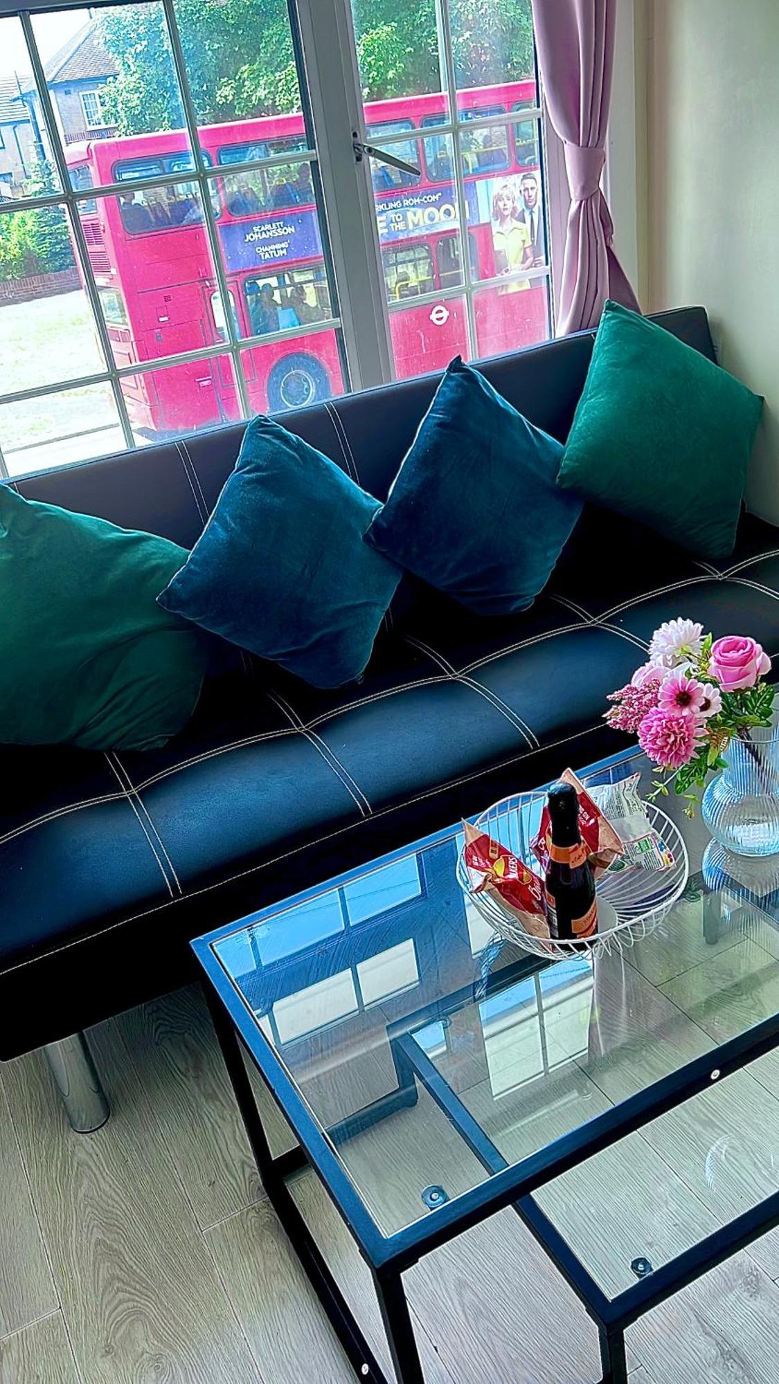 Ferienwohnung Cosy Private Flat In London, Free Parking On Premise Carshalton Exterior foto