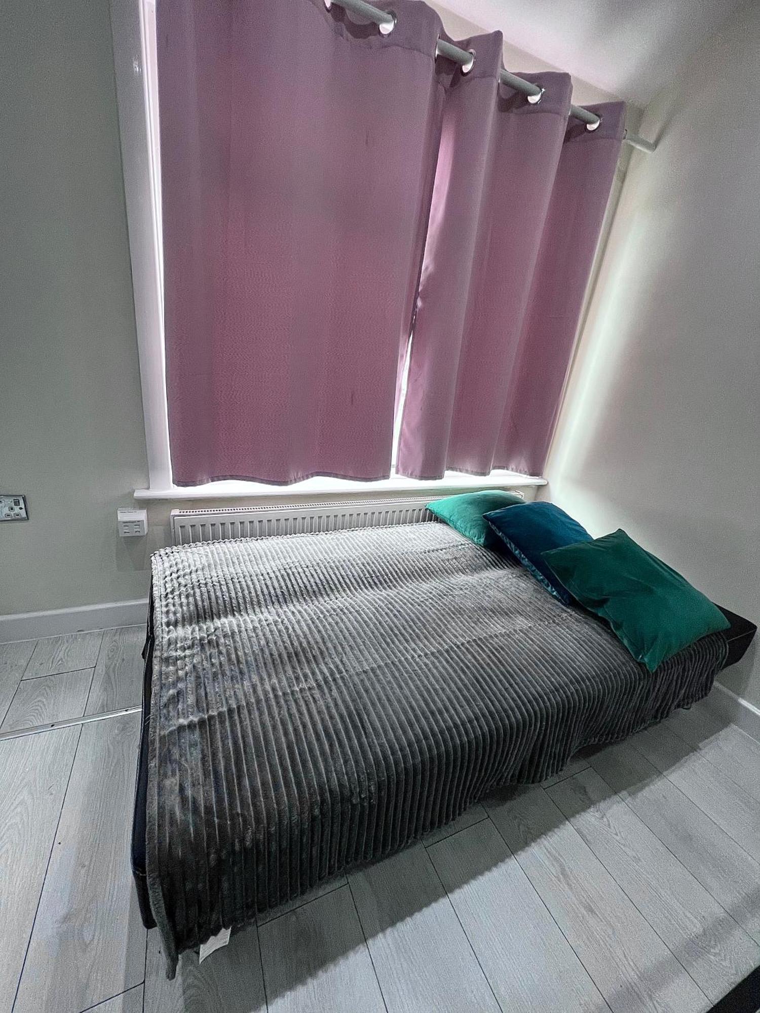 Ferienwohnung Cosy Private Flat In London, Free Parking On Premise Carshalton Exterior foto