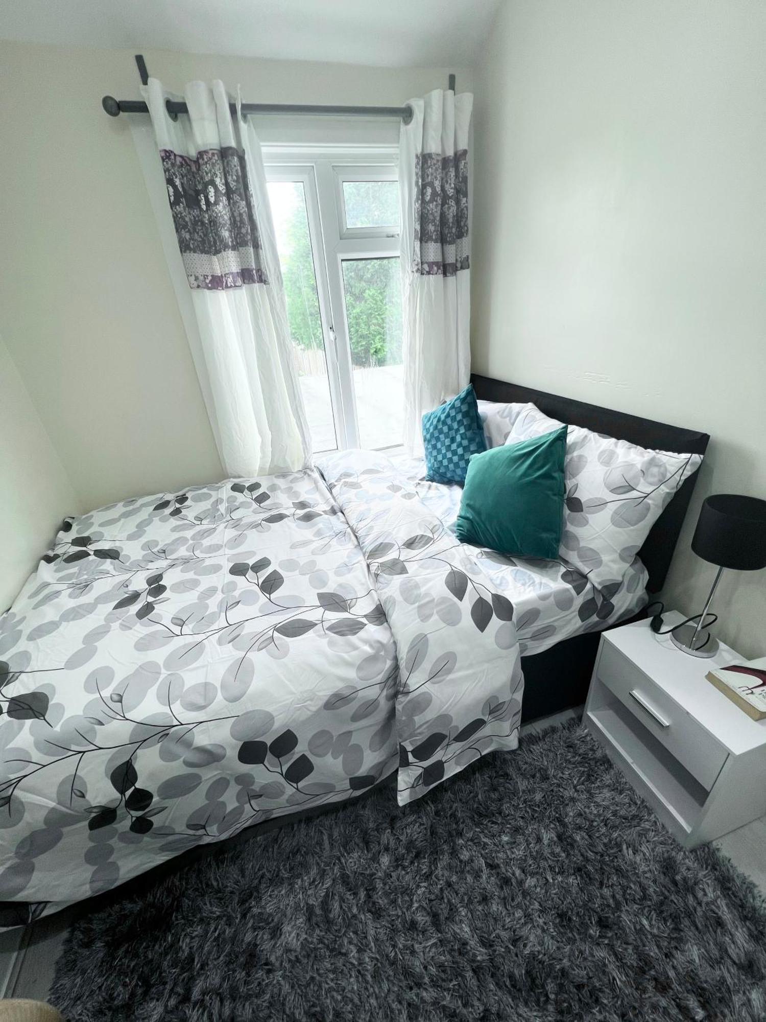 Ferienwohnung Cosy Private Flat In London, Free Parking On Premise Carshalton Exterior foto